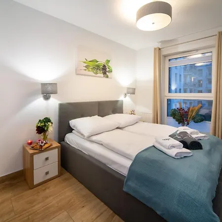 Maya's Flats & 74 - Swietej Barbary Apartment