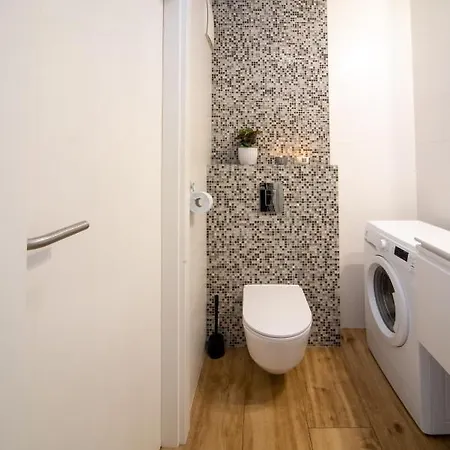 Apartment Maya's Flats & 74 - Swietej Barbary Gdansk