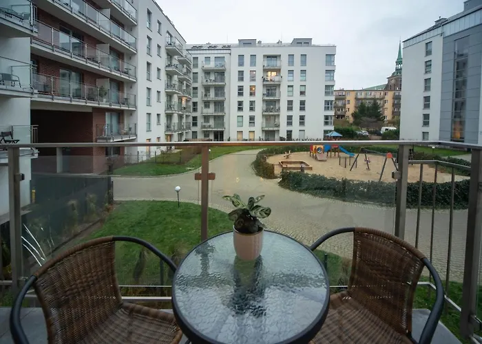 Maya's Flats & 74 - Swietej Barbary